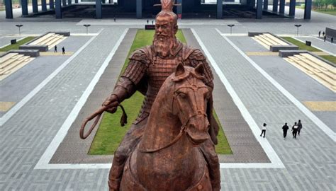 Cao Cao Müzesi: Tarihi Şahsiyet ve Çarpıcı Sanat Eserleri