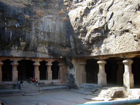 Elephanta Mağaraları: Hindistan'ın Gizemli ve İkonik Hindu Tapınakları!