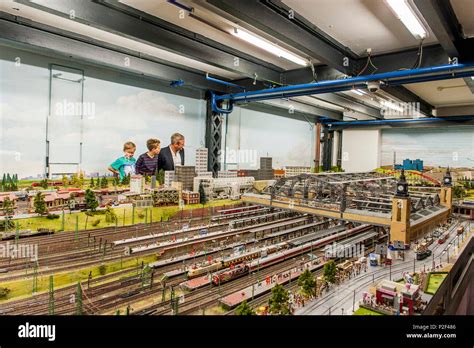 Miniatur Wunderland Hamburg: Gizemli Bir Model Dünyasında Keşfetmeye Hazır Mısınız?